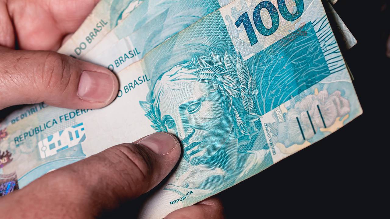 Lei que permite sacar parte do FGTS no mês de aniversário tem detalhes que você precisa se atentar