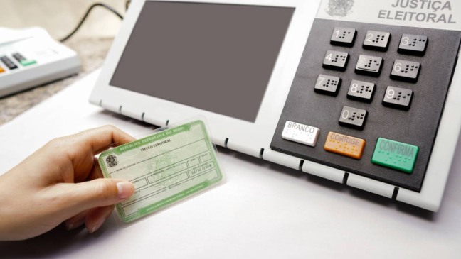 Justiça Eleitoral faz alerta para eleitores no Rio de Janeiro sobre prazo obrigatório