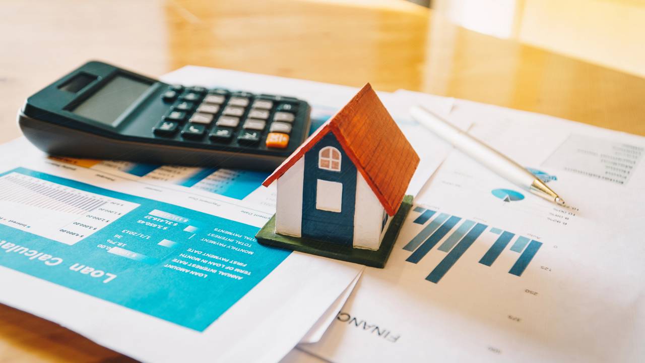 Planejamento financeiro da constru&ccedil;&atilde;o de uma casa no RJ com controle de custos da obra.