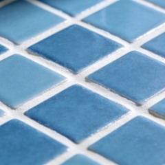 Um método simples para restaurar sem esforço a brancura do rejunte dos seus azulejos