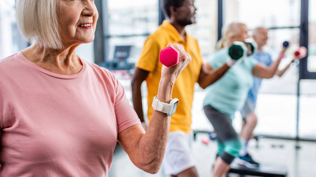 Os melhores exerc&iacute;cios para manter sa&uacute;de e mobilidade depois dos 60