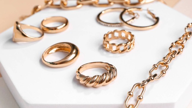 Ouro 24k: por que as joias puras são tão difíceis de encontrar?