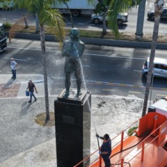 limpeza da estátua de Arariboia