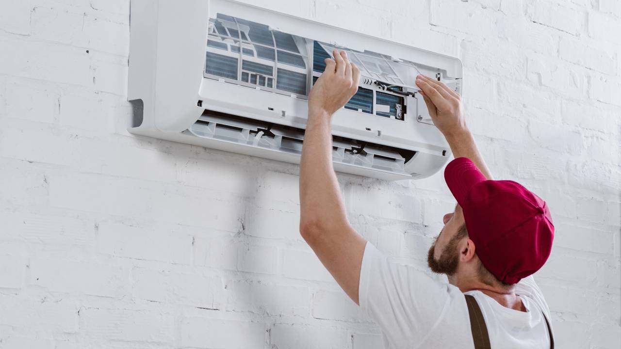 Quanto custa fazer a manuten&ccedil;&atilde;o do ar-condicionado em casa? Economia pode chegar a R$ 200