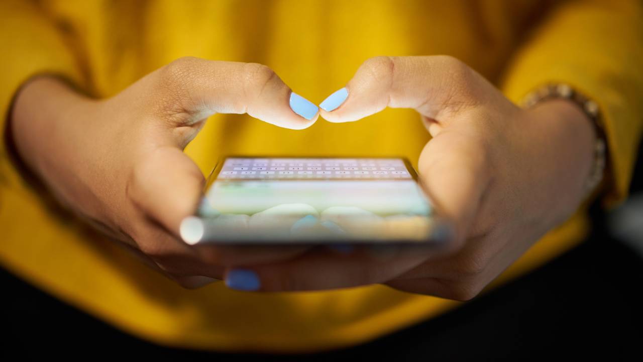 Grupos cheios de mensagens? Saiba como silenciar as conversas no WhatsApp e diminuir o n&uacute;mero de notifica&ccedil;&otilde;es