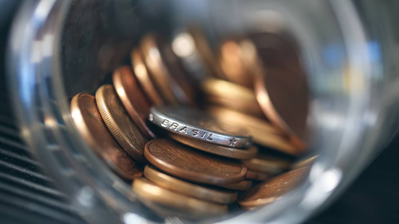 Moedas comuns com detalhes escondidos que podem valer muito dinheiro
