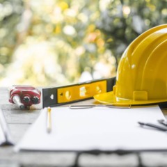 Reforma em imóvel antigo em Niterói com foco em regularização, segurança e acessibilidade