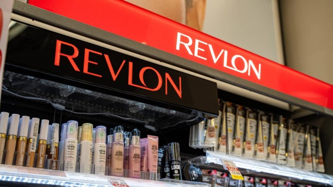 A crise da Revlon que quase encerrou sua história de 90 anos na maquiagem