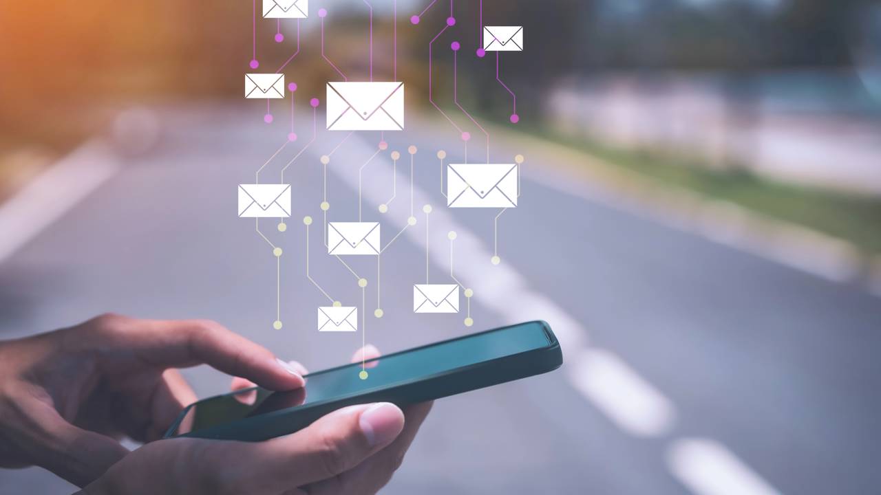 Mensagem do banco no celular &eacute; segura ou &eacute; um golpe? Saiba identificar e n&atilde;o perca seu dinheiro