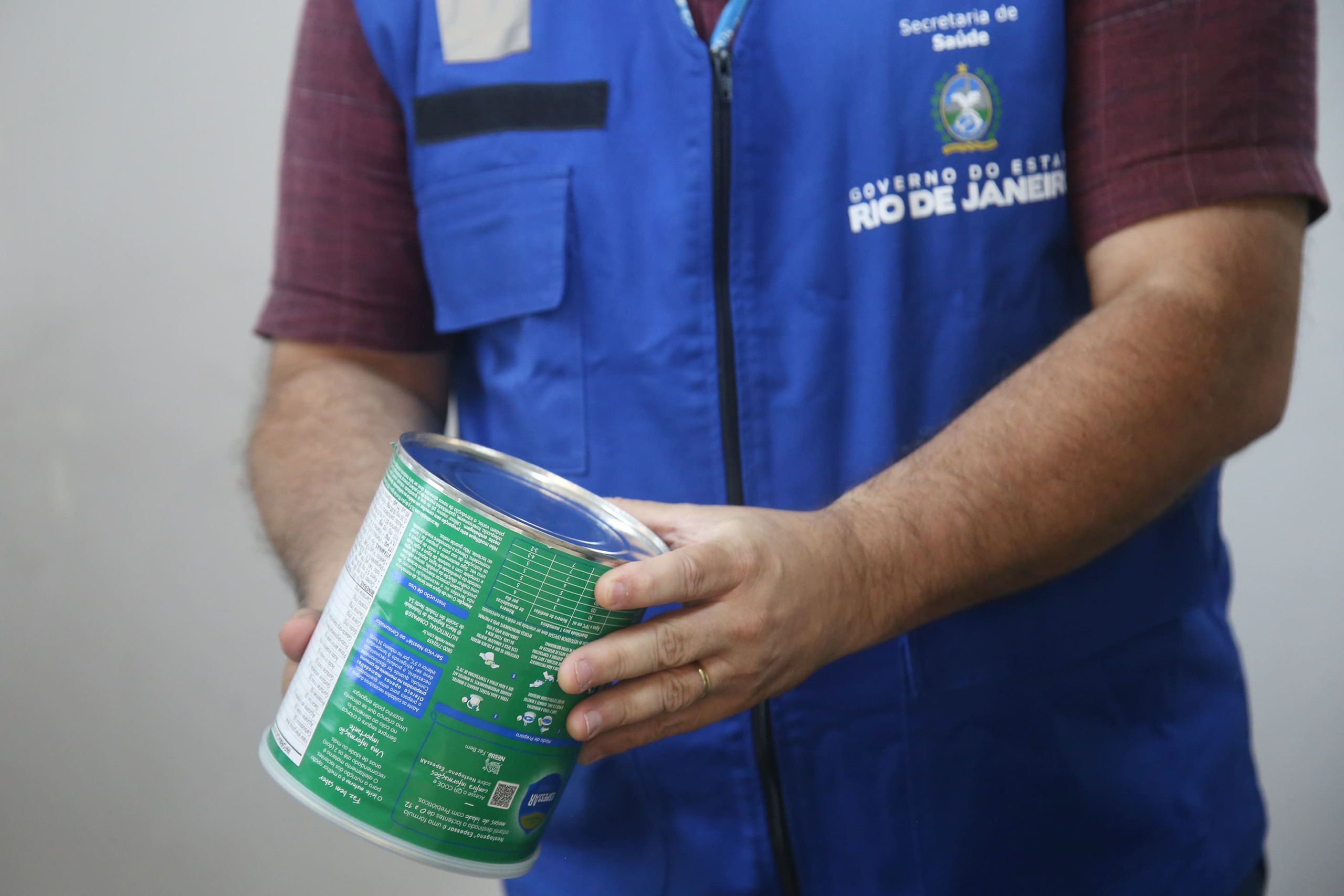 SES-RJ alerta: fórmulas infantis proibidas devem sair do mercado