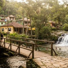 No Rio, uma vila secreta combina cachoeiras de águas cristalinas com charme e friozinho típico da serra