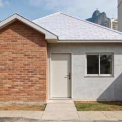 Construção de casa pequena em Niterói mostra que é possível gastar menos de R$ 40 mil