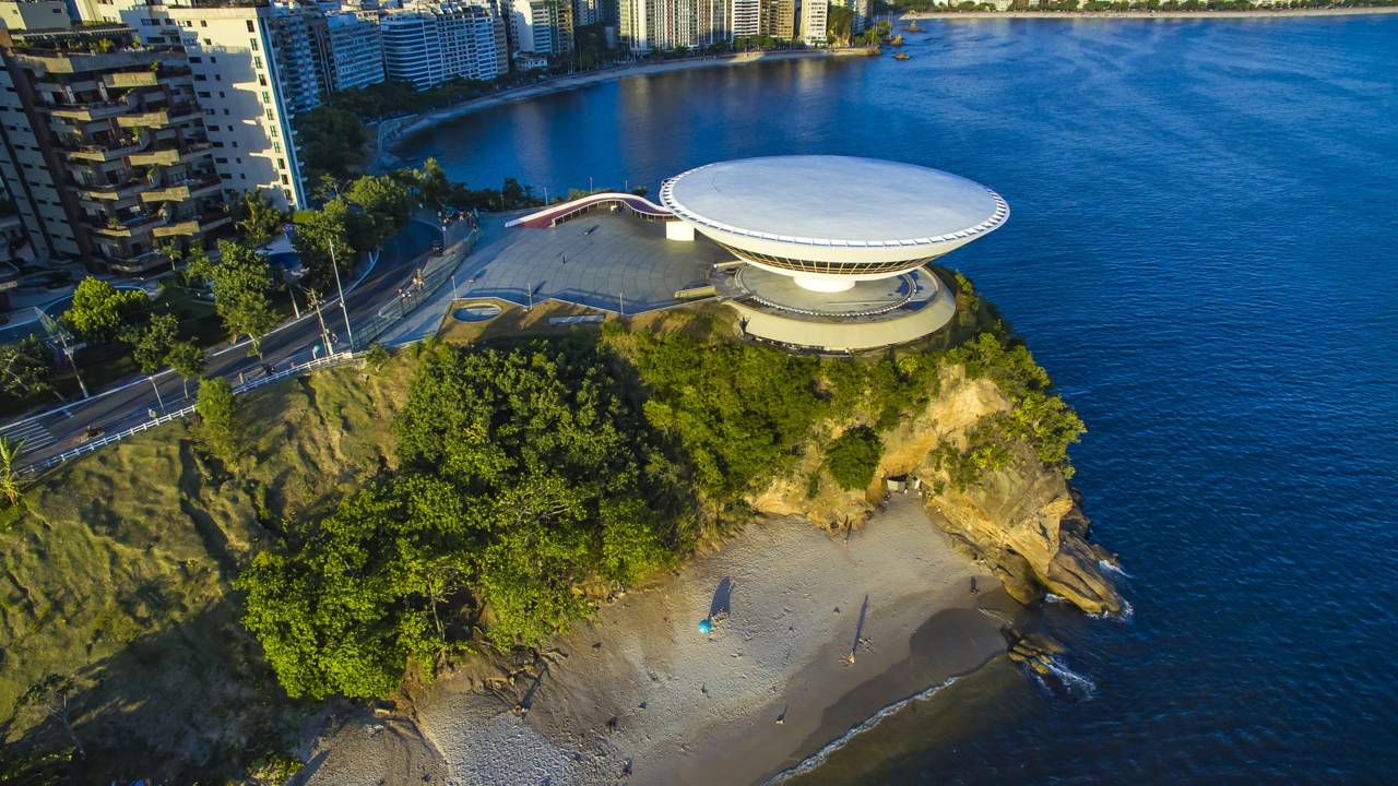 A "Cidade Sorriso" lidera ranking de qualidade de vida e abriga obras ic&ocirc;nicas de Niemeyer no Rio