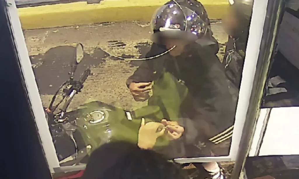 Homem é preso em Niterói suspeito de integrar quadrilha de carros de luxo